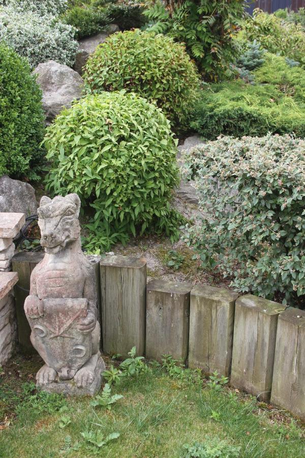 Au Grand Saule Villa Les Attaques Bilik gambar